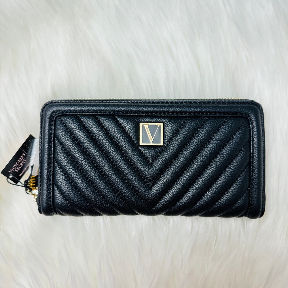 Victoria's Secret Fullzip Wallet